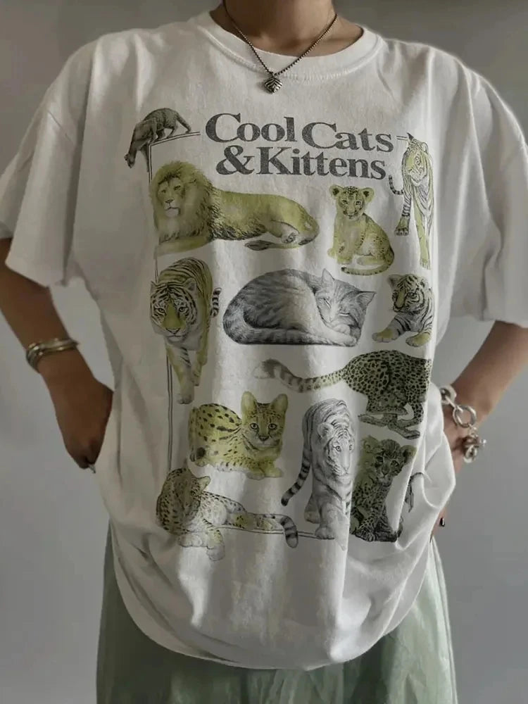 "Cool Cats & Kittens" Vintage Graphic T-Shirt — Unisex Cat Lover Tee 🐱