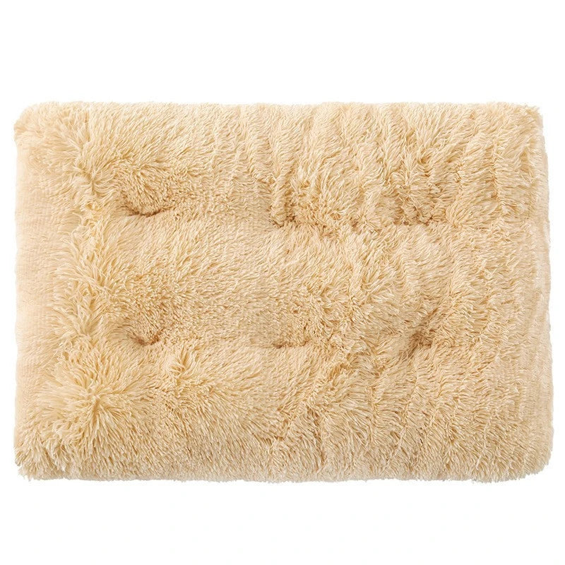 Luxury Plush Pet Bed — Warm Fleece Mat for Dogs & Cats 🐾