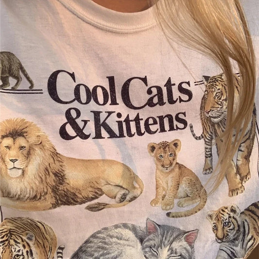 "Cool Cats & Kittens" Vintage Graphic T-Shirt — Unisex Cat Lover Tee 🐱